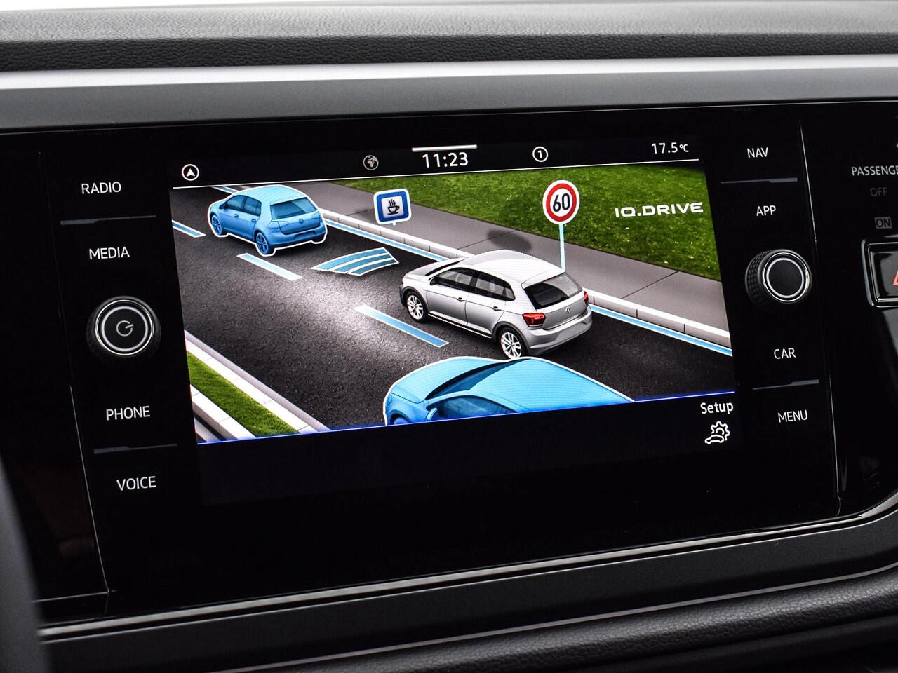 Volkswagen POLO R-Line Edition 1.0 TSI 70 kW / 95 PK Hatchback 7 Versn. DSG | Voorraad Actie | Prijs is inclusief EU 2000,- inruilpremie | Speciaal ingekocht