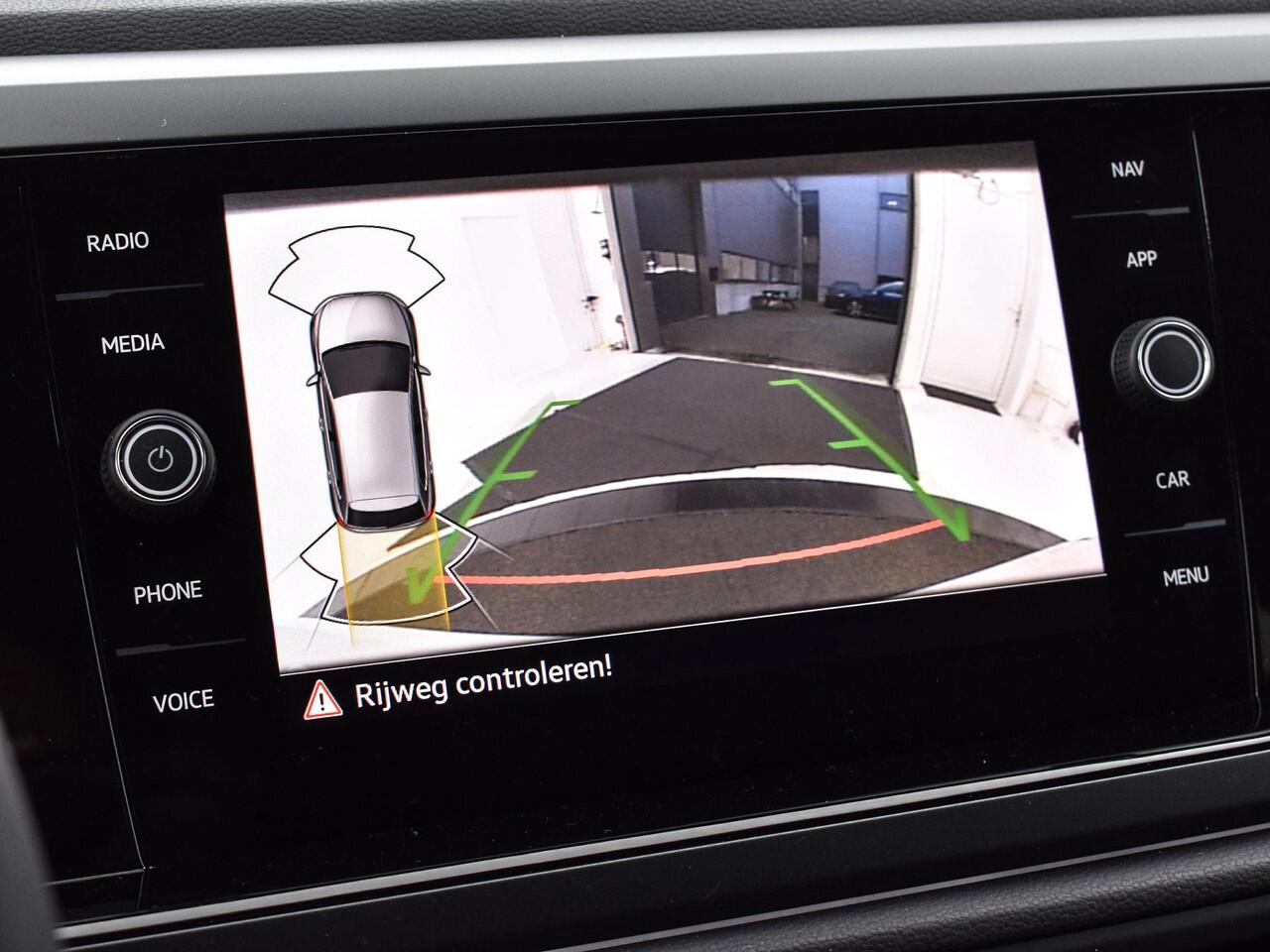 Volkswagen POLO R-Line Edition 1.0 TSI 70 kW / 95 PK Hatchback 7 Versn. DSG | Voorraad actie | EU 2000,- inruilpremie | Speciaal ingekocht