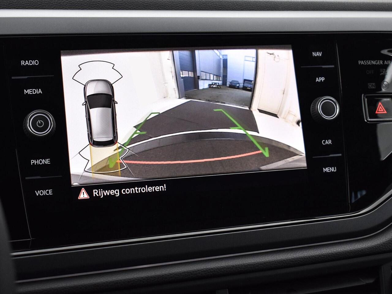 Volkswagen POLO R-Line Edition 1.0 TSI 70 kW / 95 PK Hatchback 7 Versn. DSG | Voorraad Actie | EU 2000,- Inruilpremie | Speciaal ingekocht