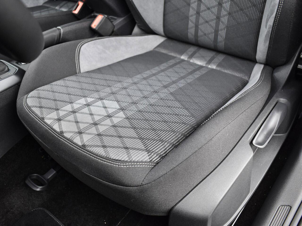 Volkswagen POLO R-Line Edition 1.0 TSI 70 kW / 95 PK Hatchback 7 Versn. DSG | Voorraad Actie | EU 2000,- Inruilpremie | Speciaal ingekocht