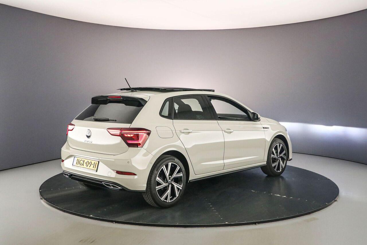 Volkswagen POLO R-Line Edition 1.0 TSI 95pk DSG Automaat Panoramadak, Adaptive cruise control, Achteruitrijcamera, LED matrix koplampen, Navigatie, App connect, Parkeersensoren