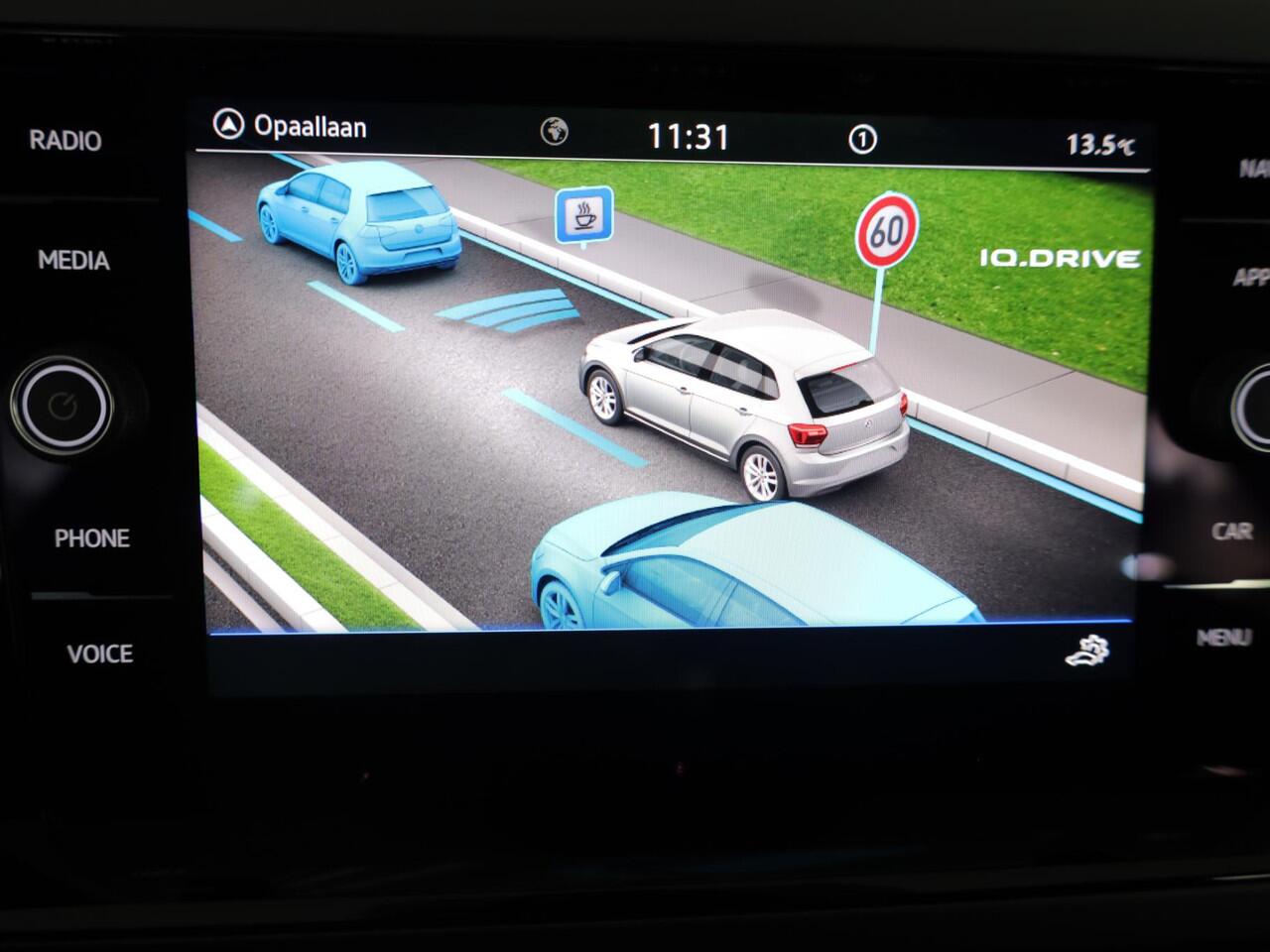 Volkswagen POLO GP R-Line-Edition 1.0 70 kW / 95 pk TSI Hatchback 5 v