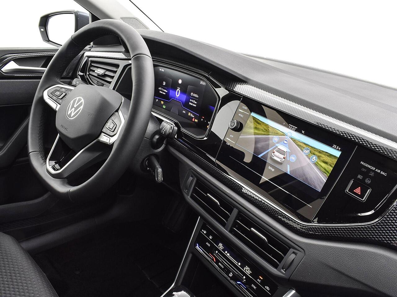 Volkswagen POLO Life Edition 1.0 TSI 95 pk 5 versn. Hand · Achteruitrijcamera · Parkeersensor achter · Velgen 'essex', 15 inch lichtmetaal ·