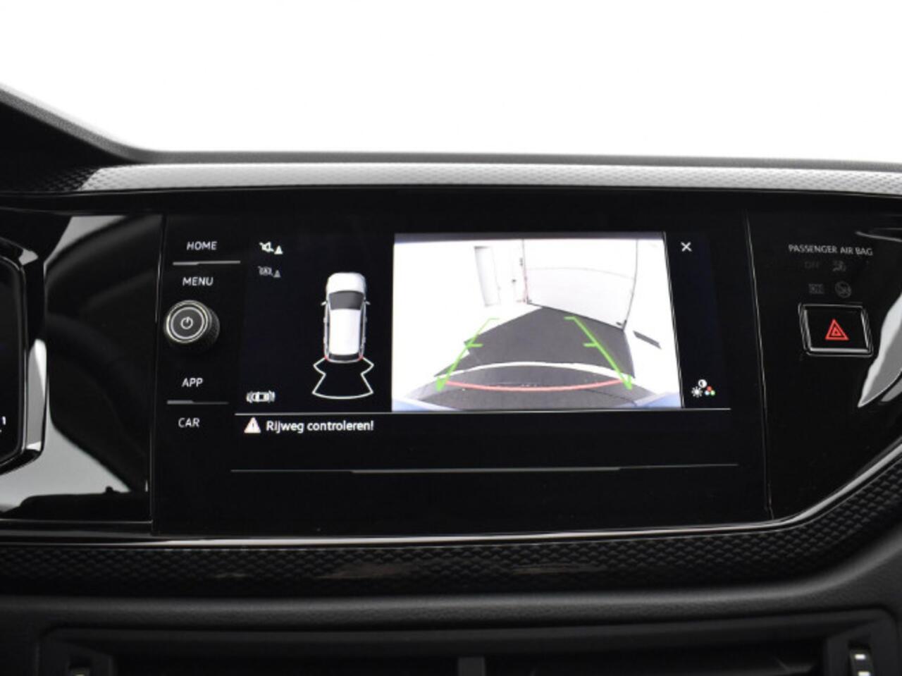 Volkswagen POLO Life Edition 1.0 TSI 95 pk 5 versn. Hand · Achteruitrijcamera · Regensensor ·