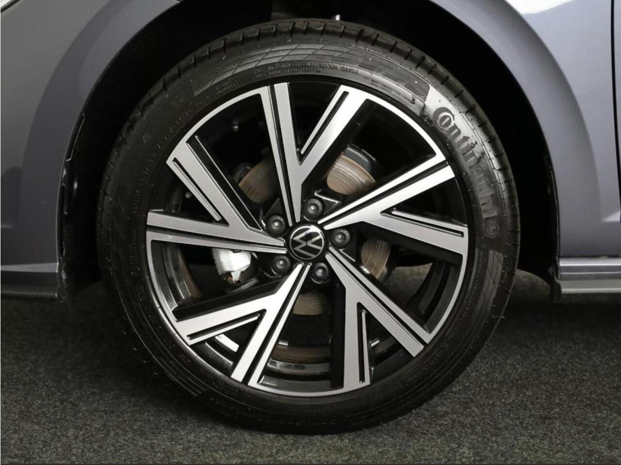 Volkswagen POLO R-Line Edition 1.0 TSI 70 kW / 95 PK Hatchback 7 Versn. DSG | Voorraad Actie | Prijs is inclusief EU 2000,- inruilpremie | Speciaal ingekocht