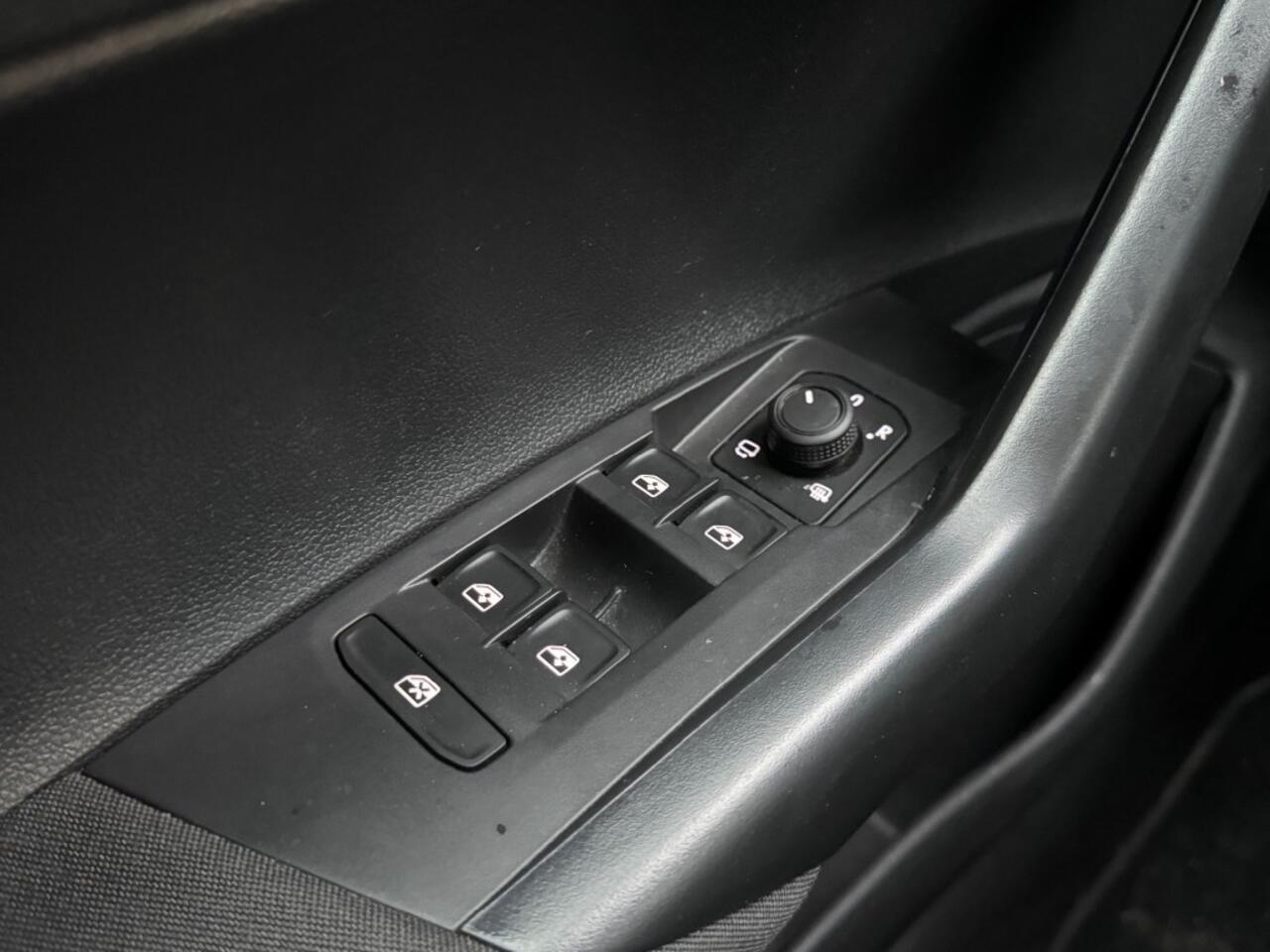 Volkswagen POLO 1.0 TSI 95pk Life Edition - camera - led - climate control