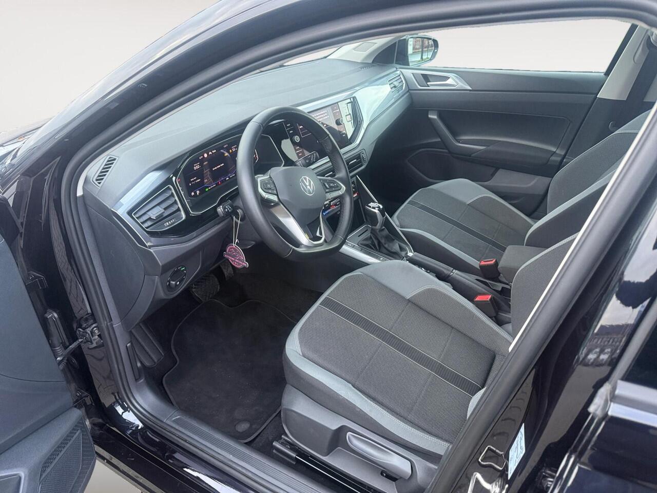 Volkswagen POLO 1.0 TSi Style Business | Automaat | Navigatie | Cruise Control | Climate Control | DAB | Apple Carplay/Android Auto