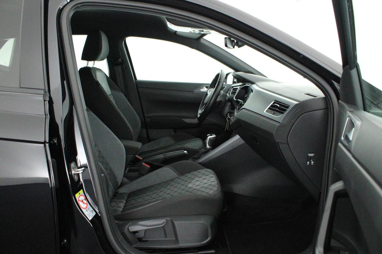 Volkswagen POLO 1.0 TSI 95pk DSG R-Line Camera Stoelverwarming Virtual Cockpit Navigatie