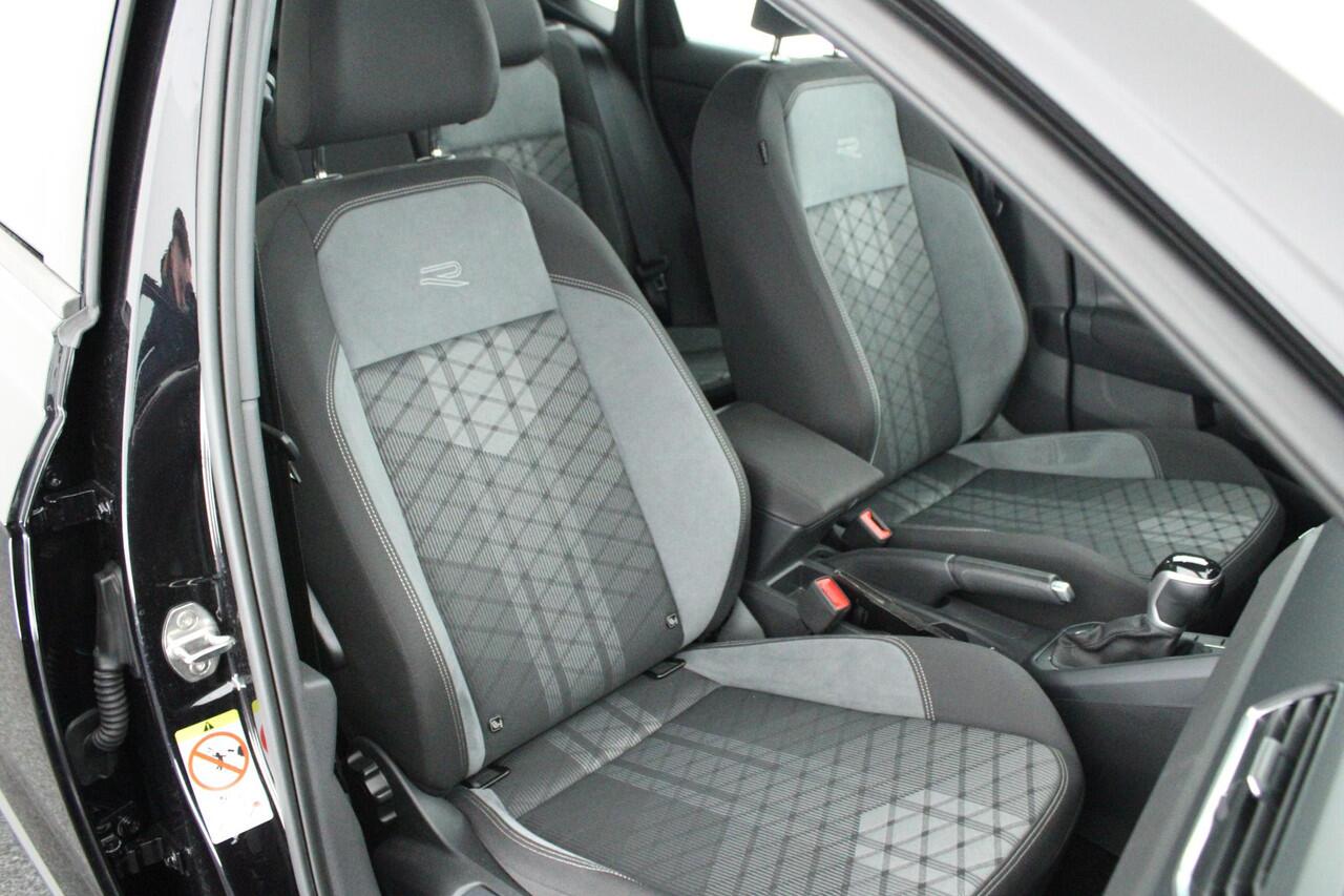 Volkswagen POLO 1.0 TSI 95pk DSG R-Line Camera Stoelverwarming Virtual Cockpit Navigatie