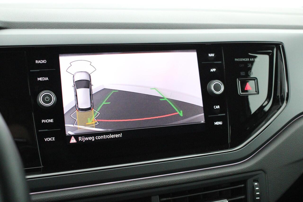 Volkswagen POLO 1.0 TSI 95pk DSG R-Line Camera Stoelverwarming Virtual Cockpit Navigatie