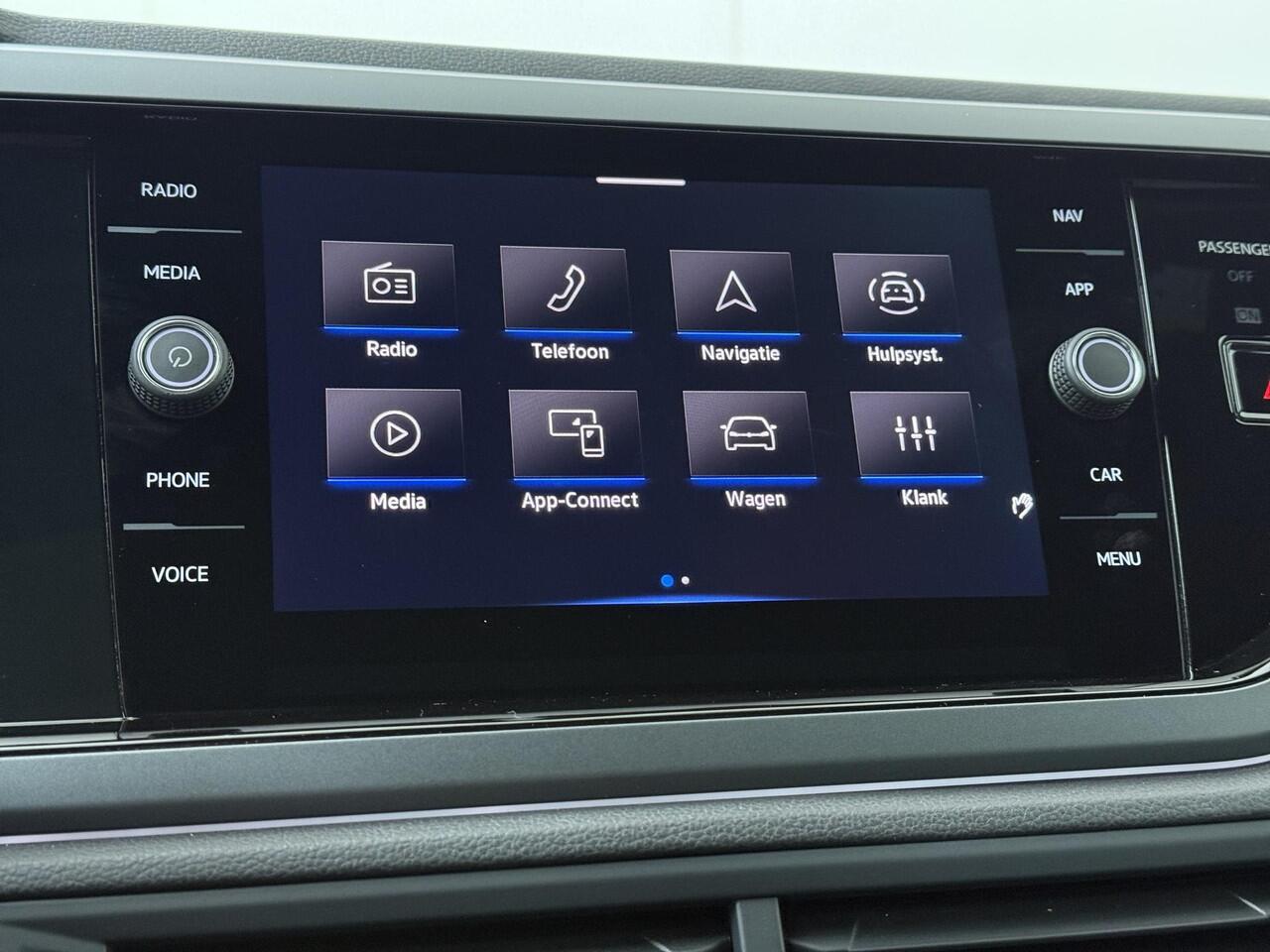 Volkswagen POLO 1.0 TSI R-Line Business | 116 PK | Automaat | Panoramadak | Matrix LED koplamp IQ.Light | Adaptive cruise control | Navigatiesysteem |