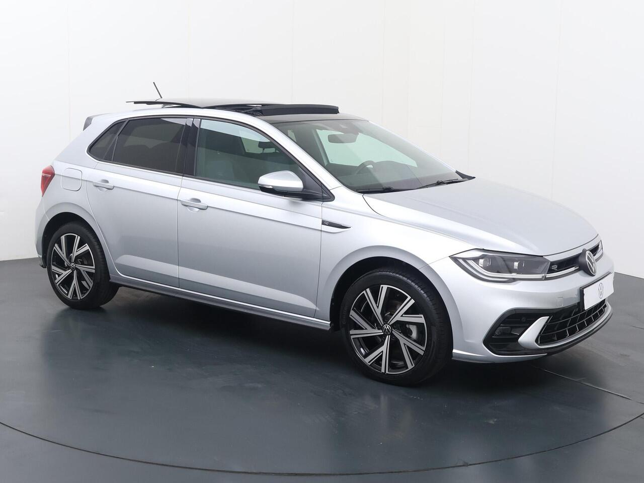Volkswagen POLO 1.0 TSI R-Line Business | 116 PK | Automaat | Panoramadak | Matrix LED koplamp IQ.Light | Adaptive cruise control | Navigatiesysteem |