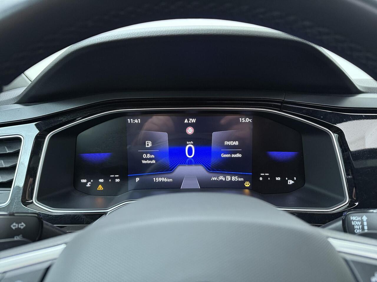 Volkswagen POLO 1.0 TSI R-Line Business | 116 PK | Automaat | Panoramadak | Verwarmde voorstoelen | Matrix LED koplampen IQ.Light | R-Line |