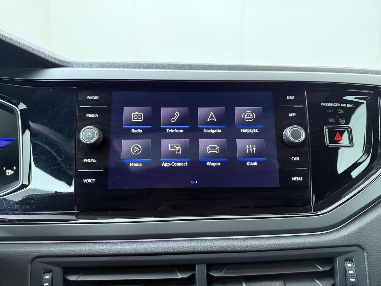 Volkswagen POLO 1.0 TSI R-Line Business | 116 PK | Automaat | Panoramadak | Verwarmde voorstoelen | Matrix LED koplampen IQ.Light | R-Line |