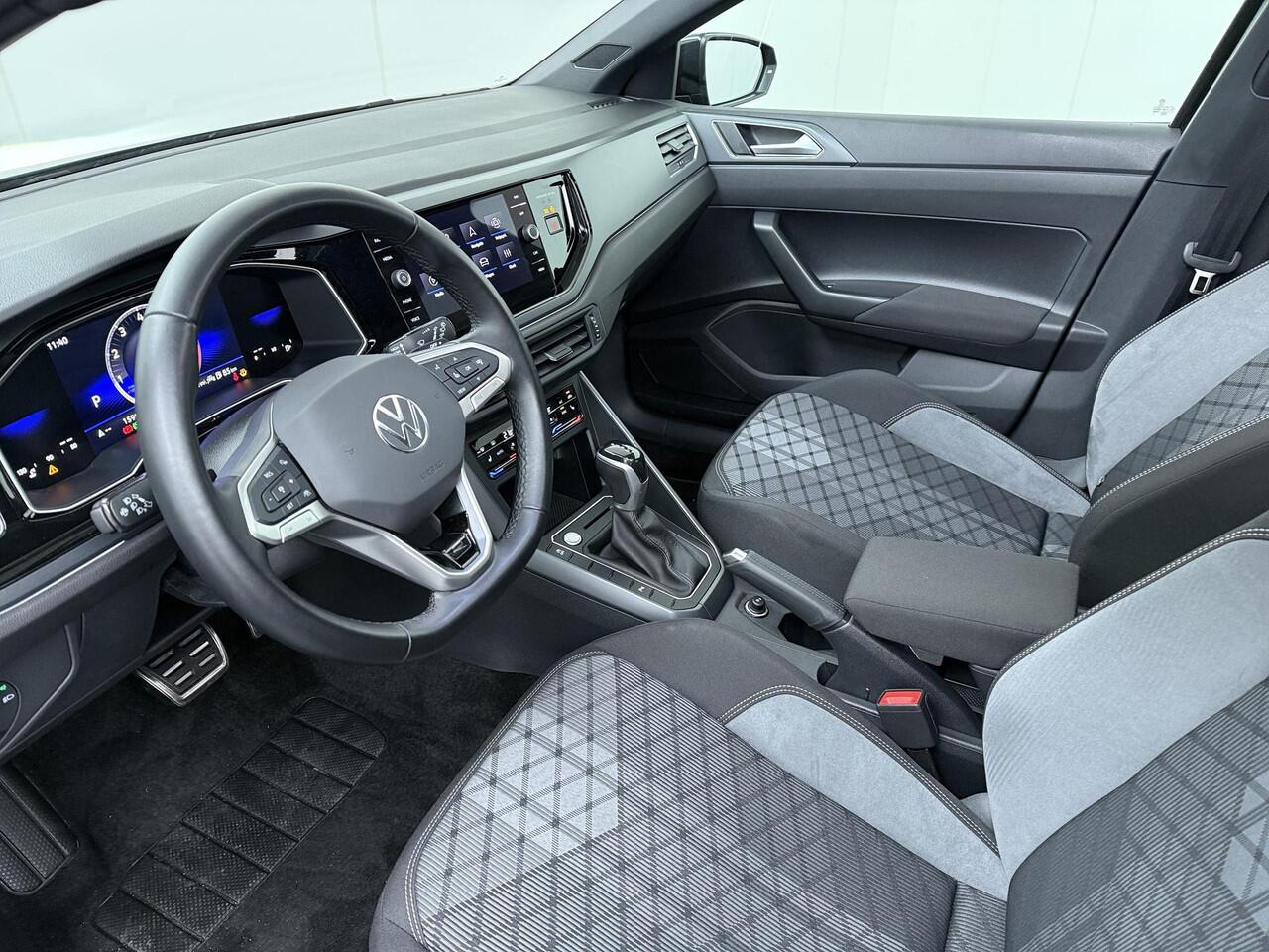 Volkswagen POLO 1.0 TSI R-Line Business | 116 PK | Automaat | Panoramadak | Verwarmde voorstoelen | Matrix LED koplampen IQ.Light | R-Line |