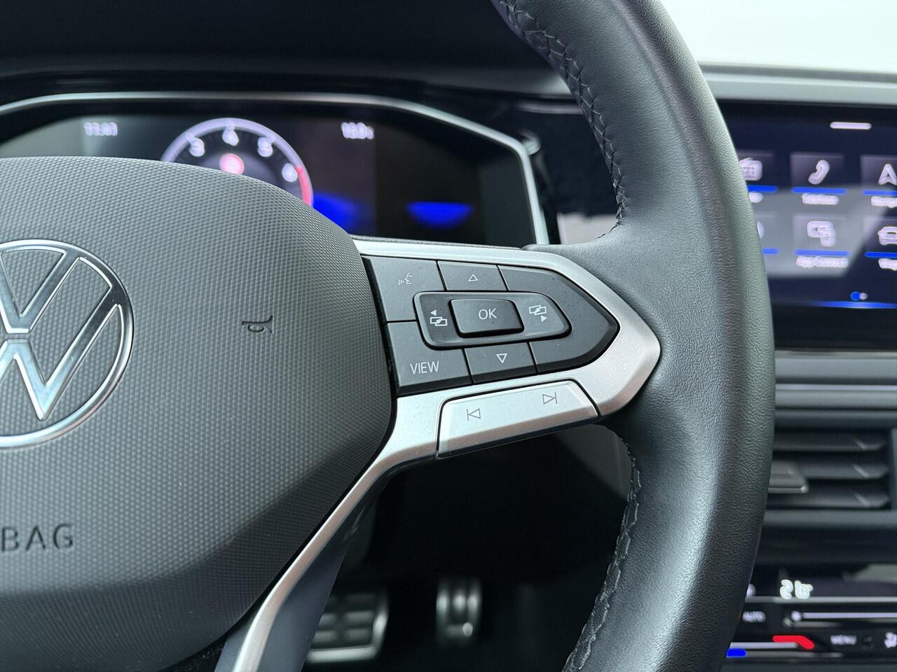 Volkswagen POLO 1.0 TSI R-Line Business | 116 PK | Automaat | Panoramadak | Verwarmde voorstoelen | Matrix LED koplampen IQ.Light | R-Line |