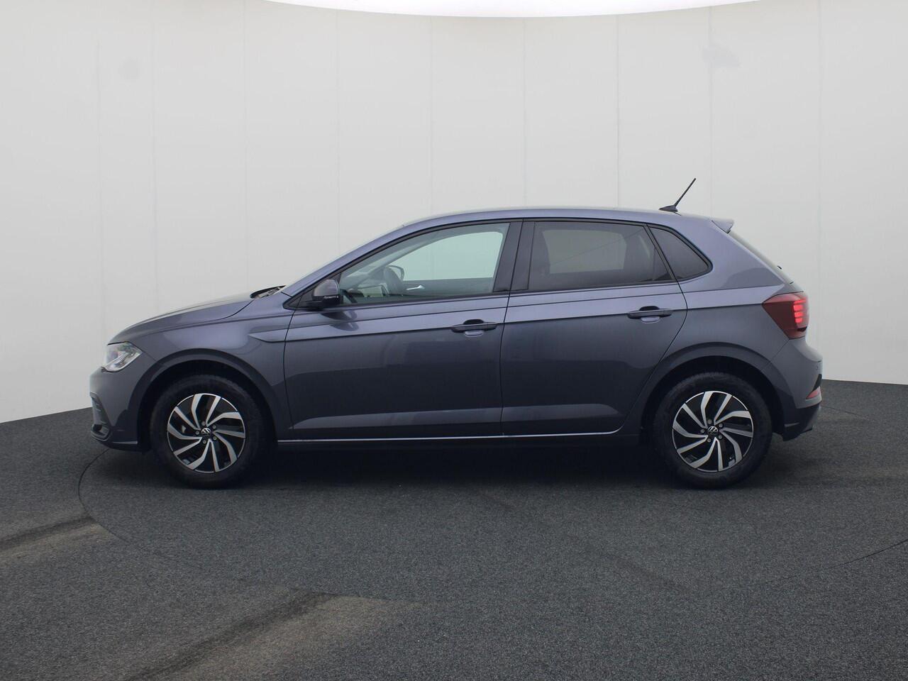 Volkswagen POLO Life Edition 1.0 TSI 95 pk 5 versn. Hand · Achteruitrijcamera · Parkeersensor achter · Velgen 'essex', 15 inch lichtmetaal · Voorraad OUTLET · Prijs is inclusief inruilpremie ·