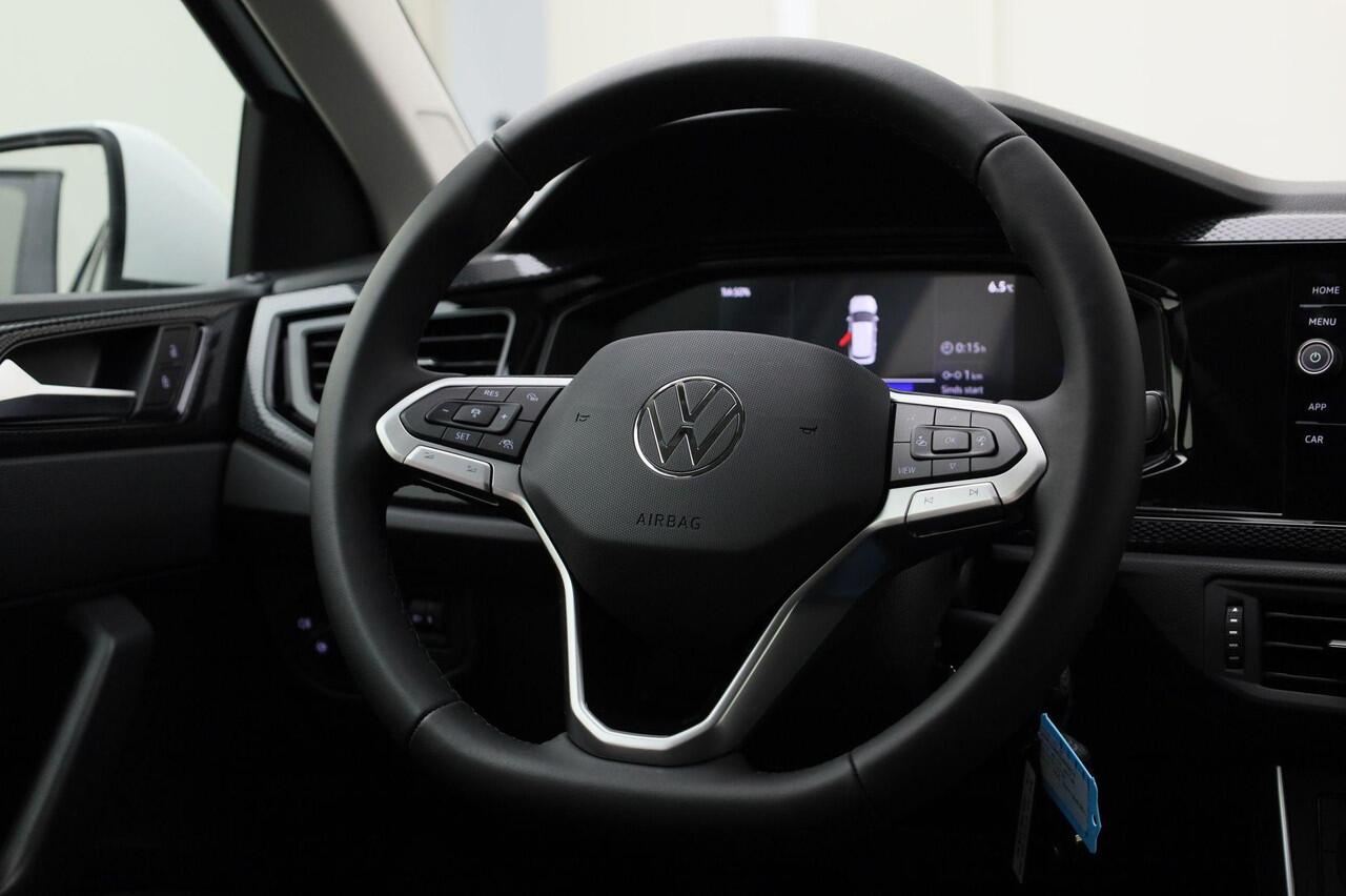 Volkswagen POLO Life Edition 1.0 TSI 95 pk 5 versn. Hand · Achteruitrijcamera · Parkeersensor achter · Velgen 'essex', 15 inch lichtmetaal · Voorraad OUTLET · Prijs is inclusief inruilpremie ·