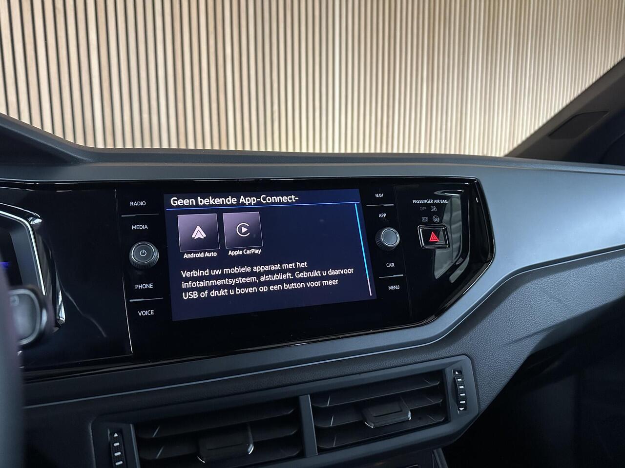 Volkswagen POLO 1.0 TSI R-Line 3 x R-line | Camera | IQ LED | Stoelverwarming