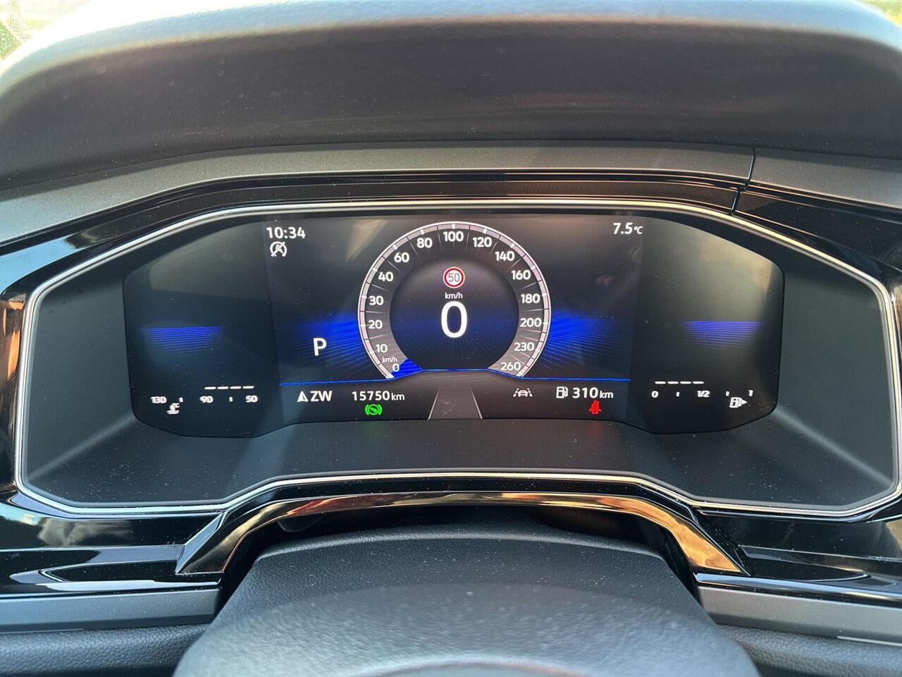 Volkswagen POLO 1.0 TSI R-Line | 95 pk | IQ Light | A-Camera | Automaat | App Connect | Lane Assist |
