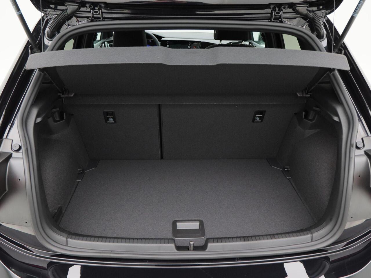 Volkswagen POLO 50 Edition 1.0 TSI 95 PK | DSG | Panoramadak | LED Matrix | Stoelverwarming | Keyless |