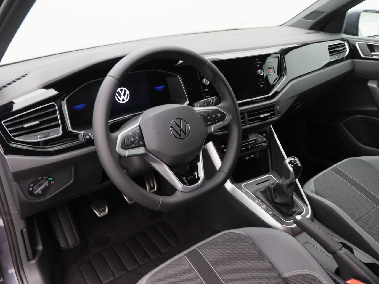 Volkswagen POLO 50 Edition 1.0 TSI 95 PK | LED Matrix | Stoelverwarming | Camera | Carplay | Travel Assist |