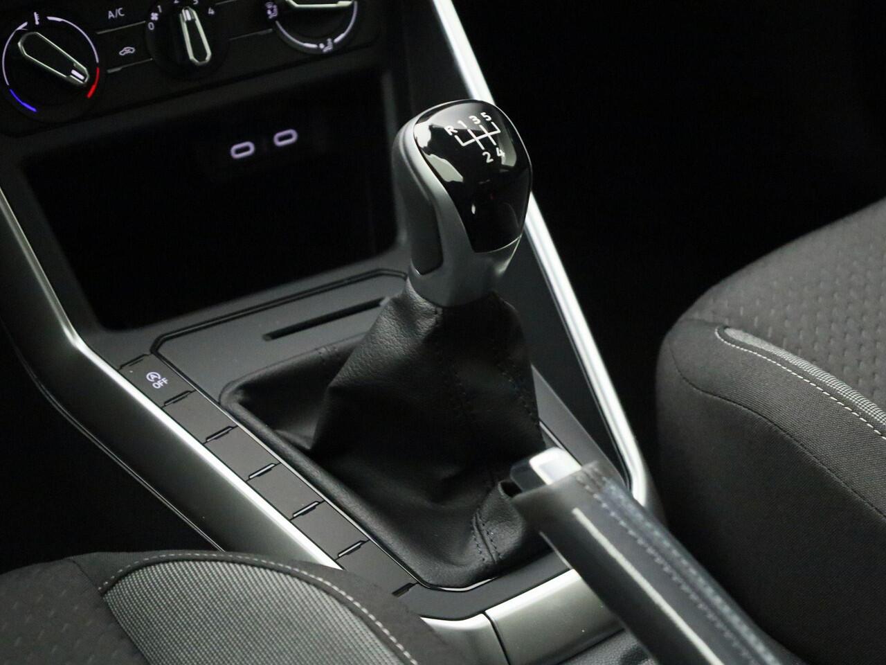 Volkswagen POLO Life Edition 1.0 TSI 95 pk 5 versn. Hand · Achteruitrijcamera · Voorraad OUTLET · Prijs is inclusief inruilpremie ·