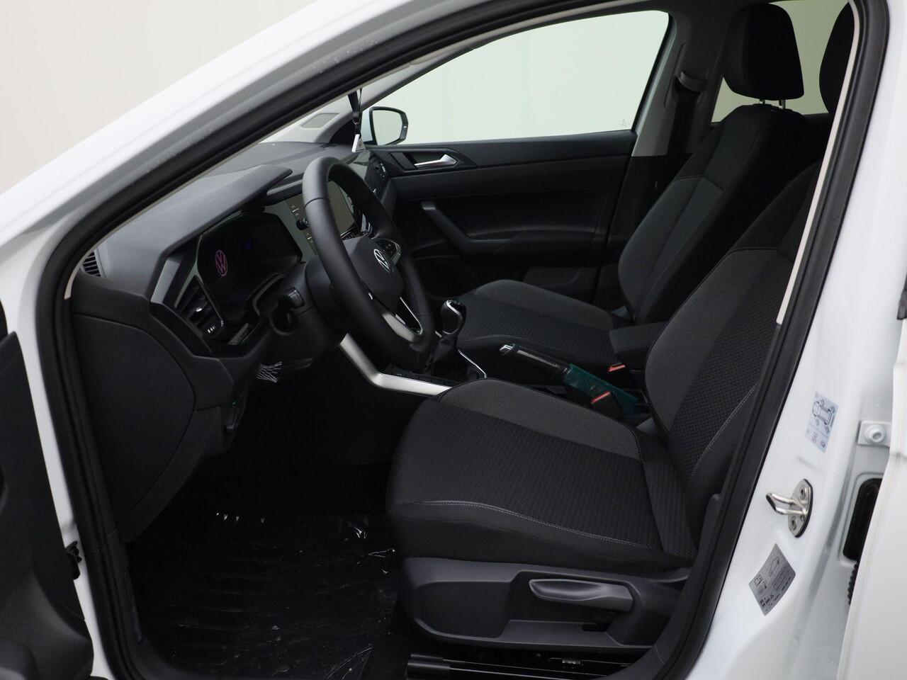 Volkswagen POLO Life Edition 1.0 TSI 95 pk 5 versn. Hand · Achteruitrijcamera · Voorraad OUTLET · Prijs is inclusief inruilpremie ·