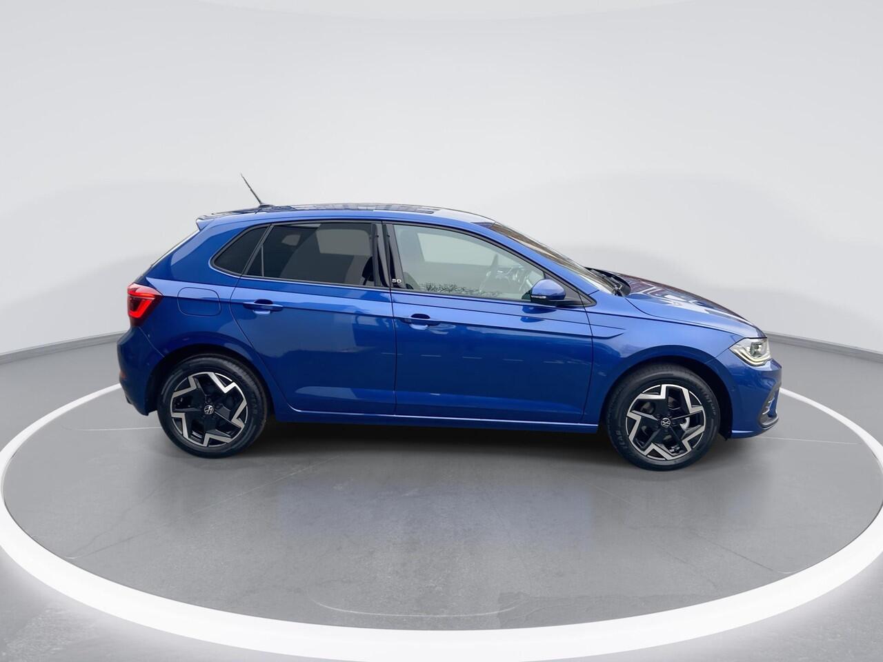 Volkswagen POLO 1.0 TSI 50 Edition 7 versn. DSG · Achteruitrijcamera · IQ.Light LED Matrix · Apple/Android Car Play · ACC · Navigatie · 16"Velgen · Climatronic · draadloze telefoonlader · Assistance Pakket