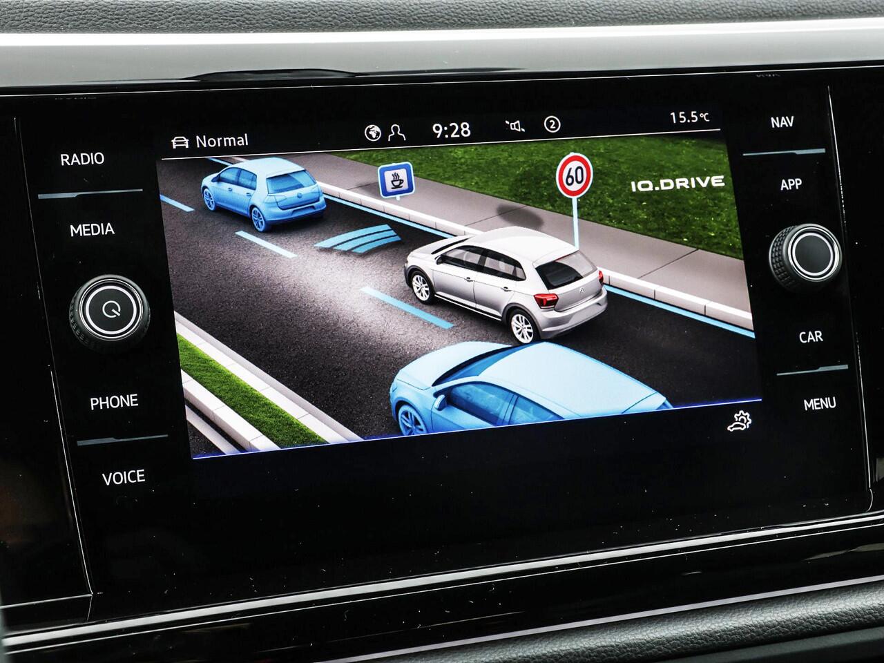 Volkswagen POLO 50 Edition 1.0 TSI 95 PK 7 versn. DSG · Achteruitrijcamera · draadloze telefoonlader ·