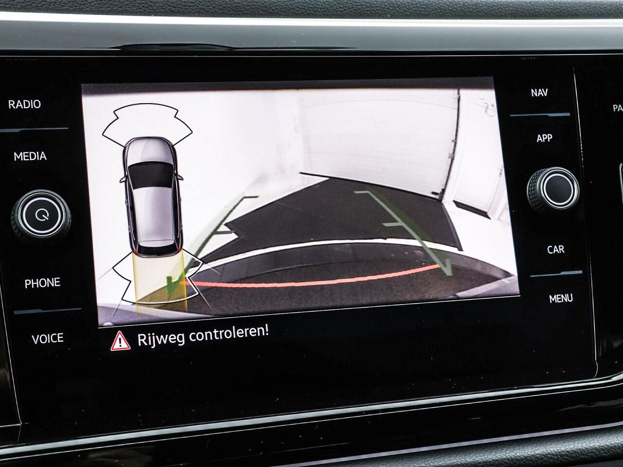 Volkswagen POLO 50 Edition 1.0 TSI 95 PK 7 versn. DSG · Achteruitrijcamera · draadloze telefoonlader ·