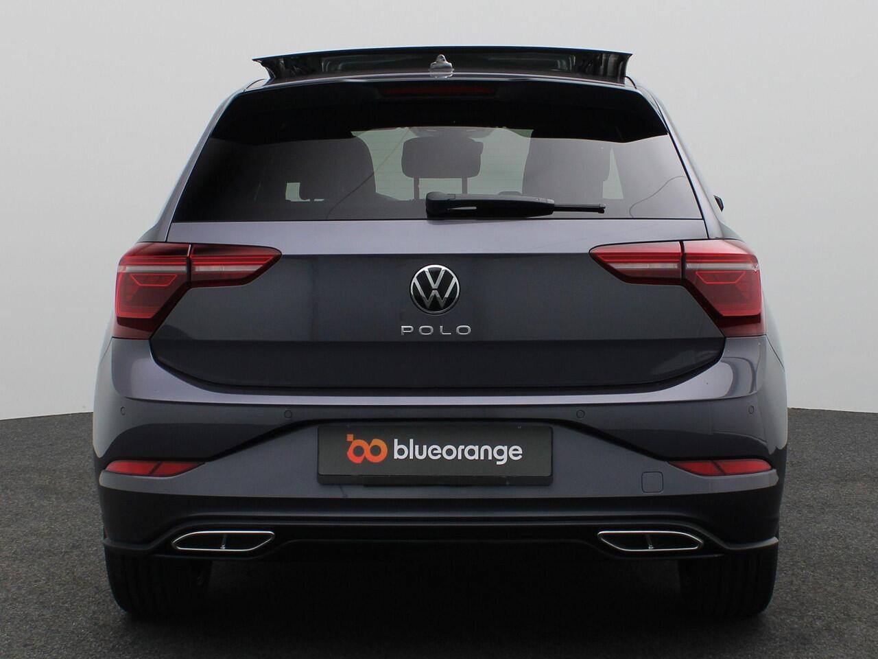 Volkswagen POLO 1.0 TSI R-Line Edition 95PK DSG Pano-Schuifdak, Keyless, Matrix LED-Verlichting, Side Assist, Adaptieve Cruise Control, Achteruitrijcamera, 17" LM Velgen, Navi via Apple Carplay/Android Auto