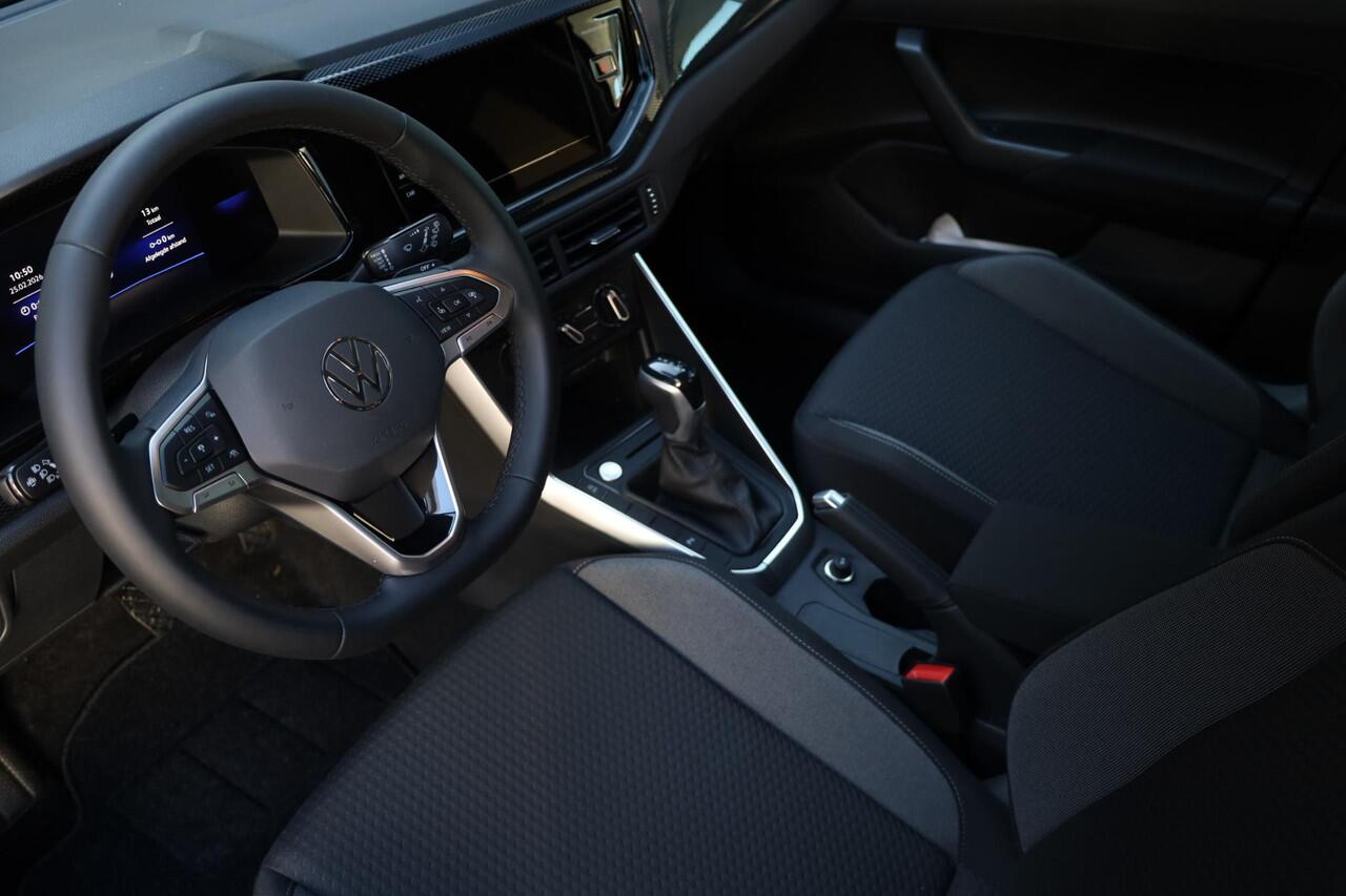 Volkswagen POLO 1.0 TSI Life Edition 95PK / 70kW DSG, Demonstratie voertuig (beschikbaar per 1 september 2026), keyless start & entry, achteruitrijcamera (rear view), parkeersensoren voor en achter (pdc), elektrisch verstel-, verwarm- en inklapbare buitenspiegels, LED-ko