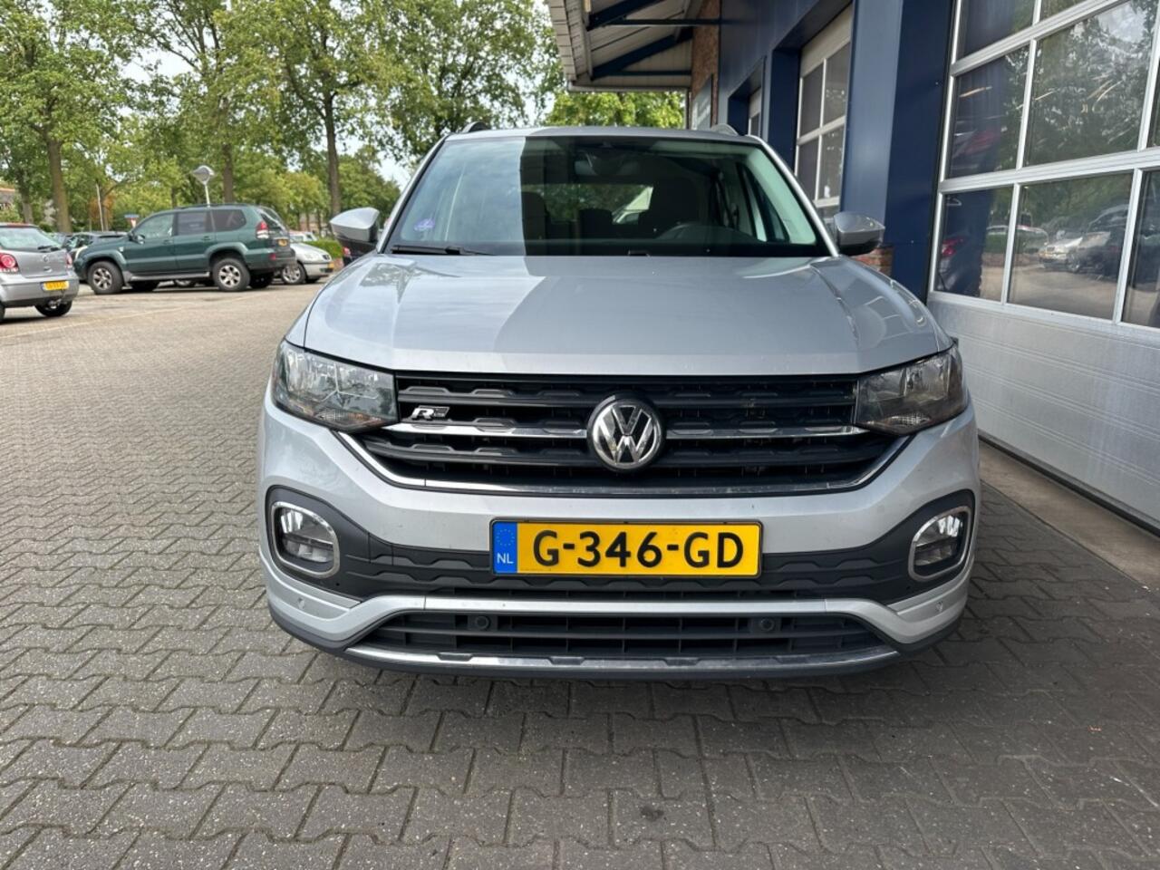 Volkswagen T-Cross 1.0 TSI LIFE. R-LINE. TREKHAAK. CAMERA. AUTOMAAT. ALL.IN.