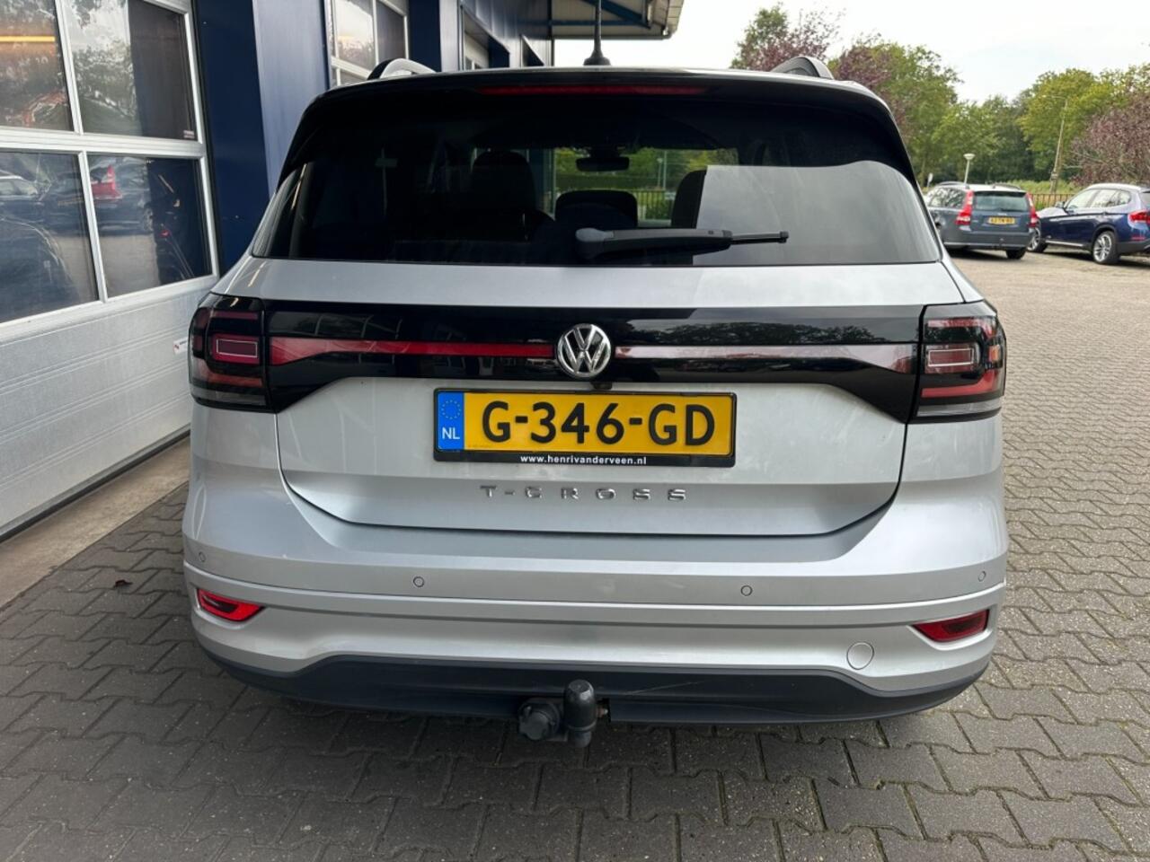 Volkswagen T-Cross 1.0 TSI LIFE. R-LINE. TREKHAAK. CAMERA. AUTOMAAT. ALL.IN.