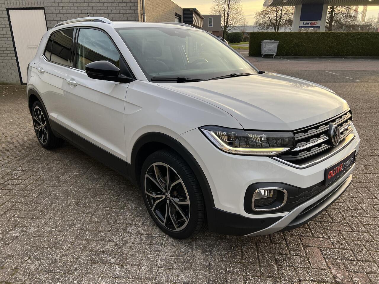 Volkswagen T-Cross 1.0 TSI Style115PK*Carplay*Trekhaak*Adaptivecruise