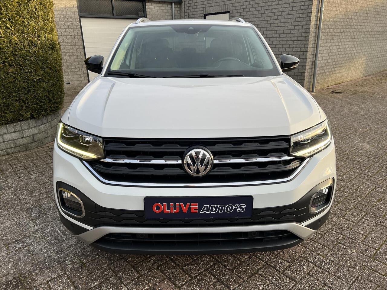 Volkswagen T-Cross 1.0 TSI Style115PK*Carplay*Trekhaak*Adaptivecruise