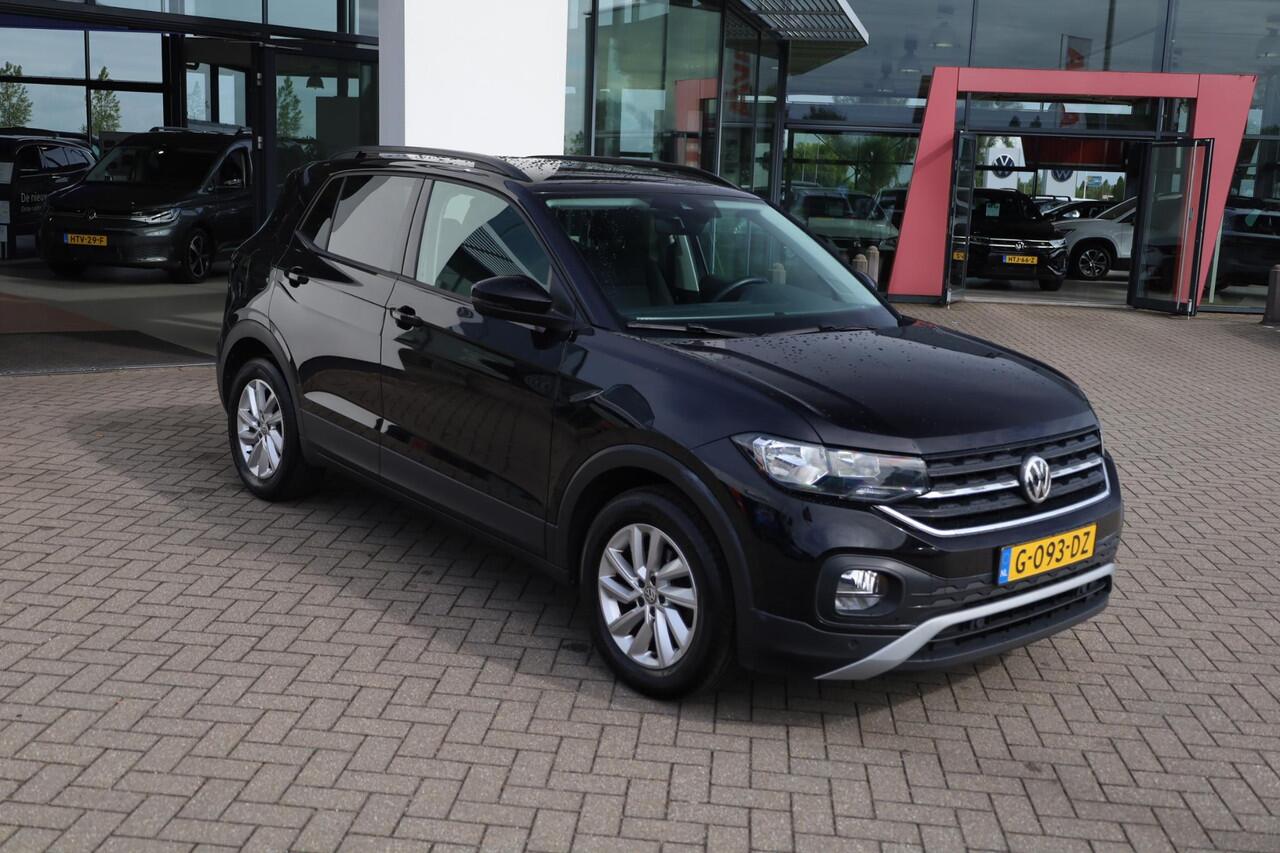 Volkswagen T-Cross 1.0 TSI Life 95PK / 70kW, NL auto 1e eigenaar dealeronderhouden, adaptieve cruise control (acc), elektrisch verstel-, verwarm- en inklapbare buitenspiegels (spiegel pakket), 16" 'Rochester' LMV, licht en regensensor, parkeersensoren voor en achter (pdc), 