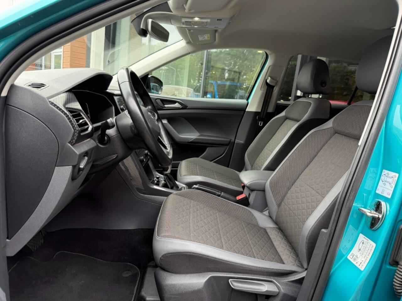 Volkswagen T-Cross 1.0 TSI Style,LED,Keyless,BLIS,Adapt Cruise,Camera,Digi Dash,Clima,