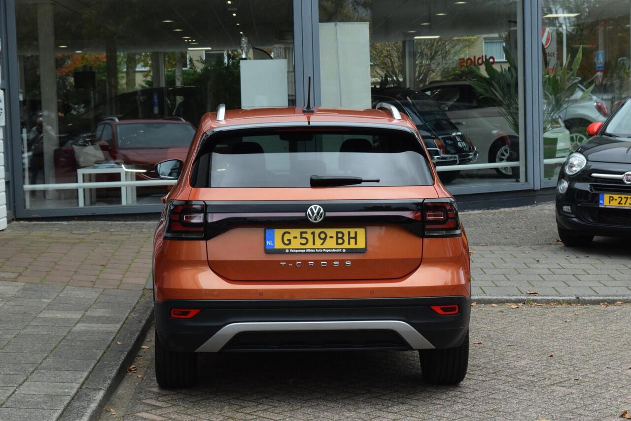 Volkswagen T-Cross 1.0 TSI Style|Led|18"|ACC|Virtual|Carplay