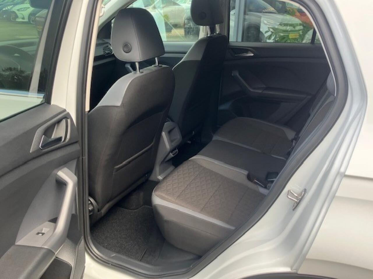 Volkswagen T-Cross 1.0 TSI DSG R line - camera - stoelverwarming - LED