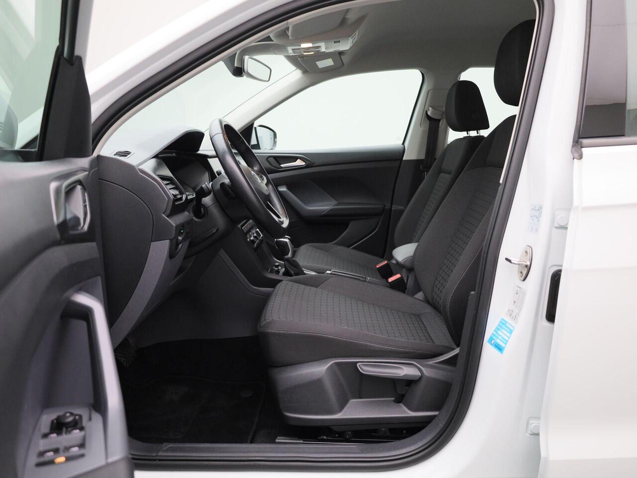 Volkswagen T-Cross 1.0 TSI Life | Adaptieve Cruise Control | Keyless | Blind Spot Warning | PDC Voor+Achter | Licht- & Regensensor | DAB-Radio | Apple Carplay & Android Auto | Elektrisch Inklapbare Buitenspiegels | Airconditioning