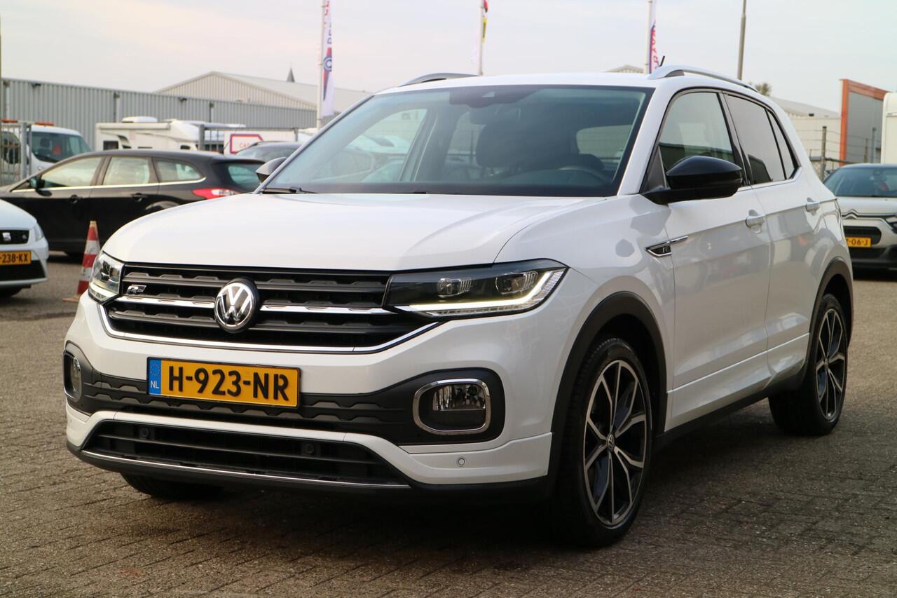 Volkswagen T-Cross 1.0 TSI R-line | | DSG | Camera | Digidash | Blindspot