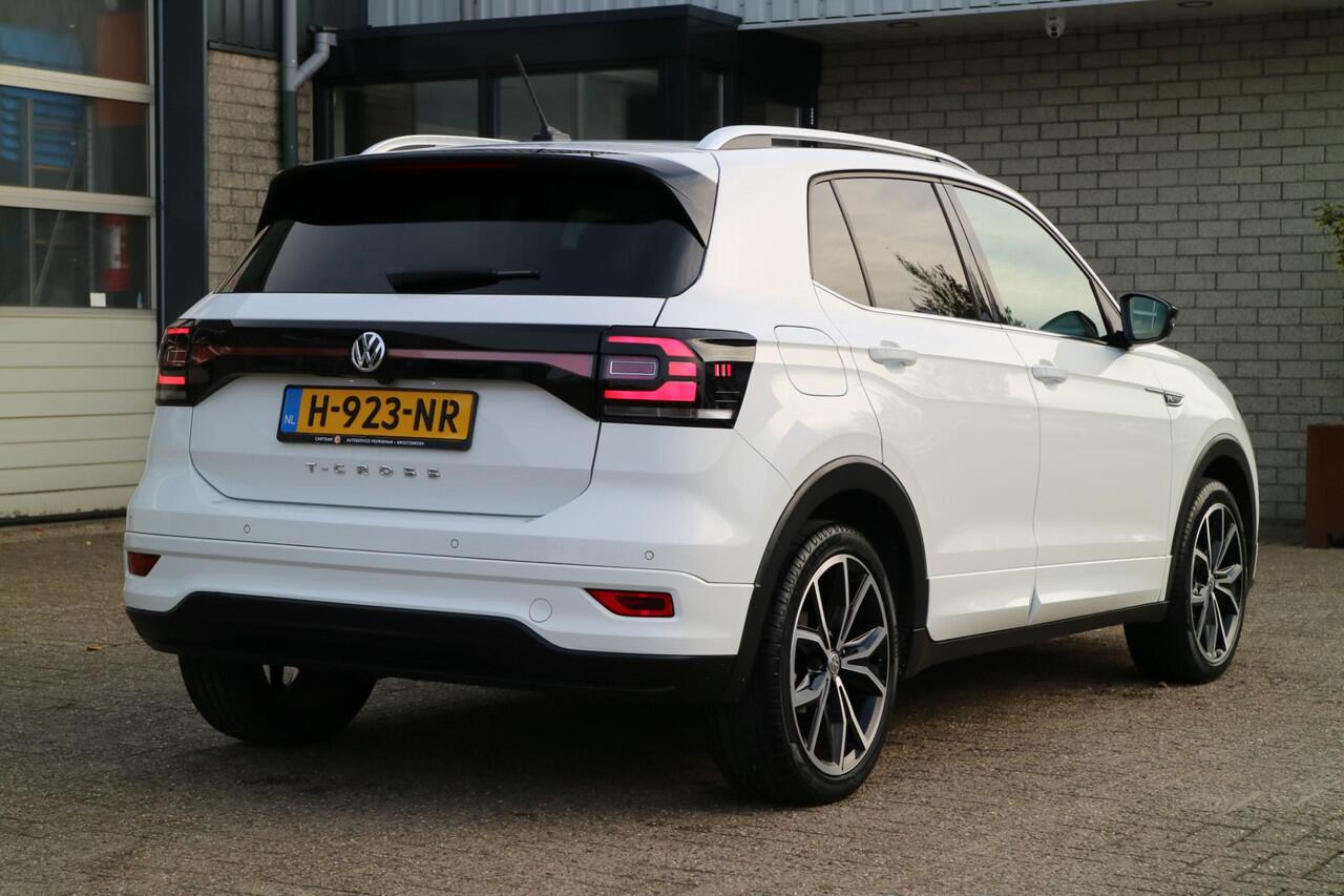 Volkswagen T-Cross 1.0 TSI R-line | | DSG | Camera | Digidash | Blindspot