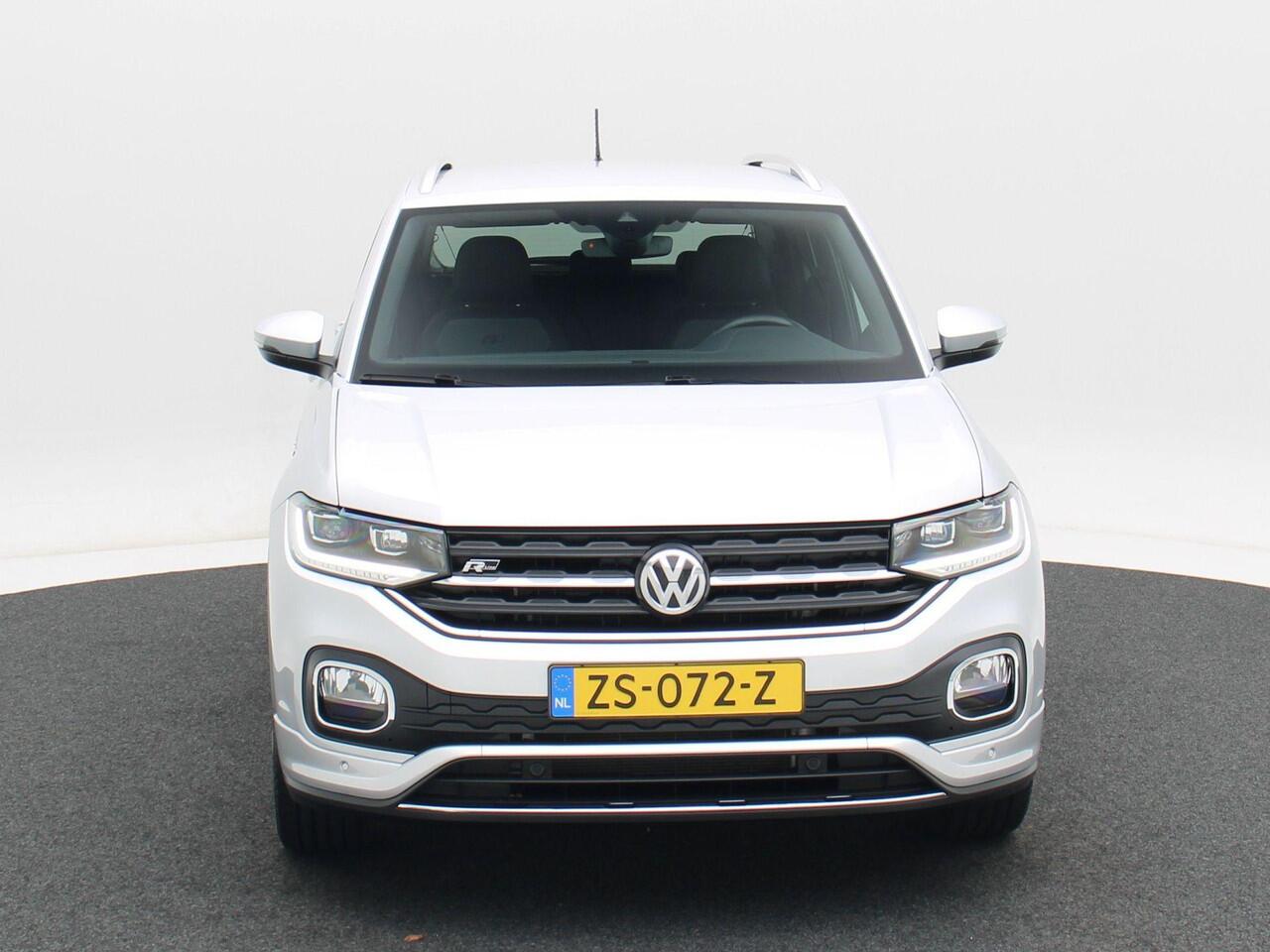 Volkswagen T-Cross 1.0 TSi 115 Pk Style R-Line | Adaptive Cruise | Stoelverwarming | CarPlay | Navigatie | Parkeersensoren | 18 Inch | 12.080 Km!!