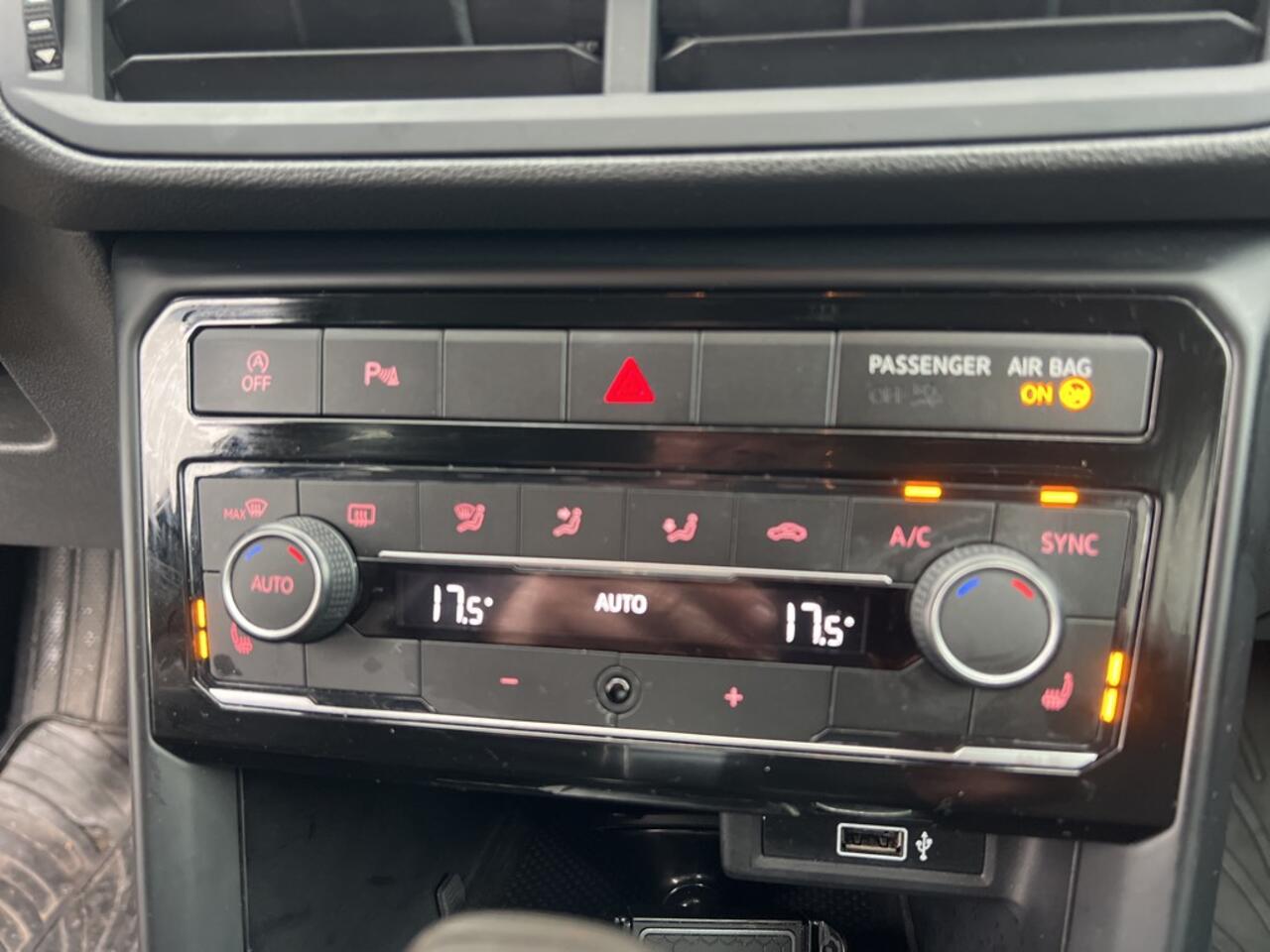 Volkswagen T-Cross 1.0 TSI Style Dsg / Led/ carplay