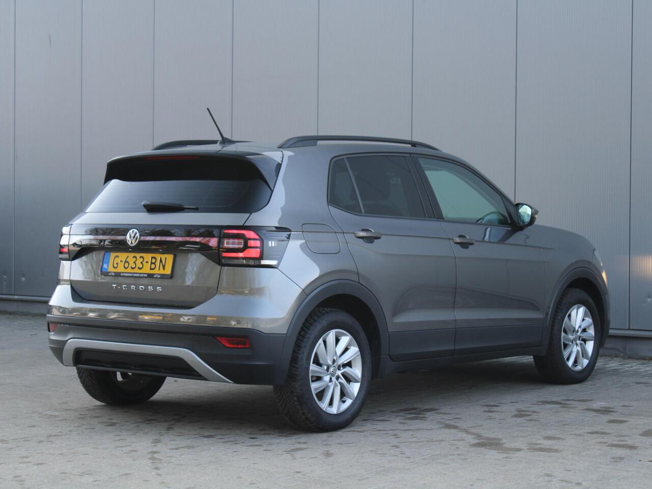 Volkswagen T-Cross 1.0 TSI 115pk Life | AUTOMAAT | Stoelverwarming | Climate control | Navigatie | PDC