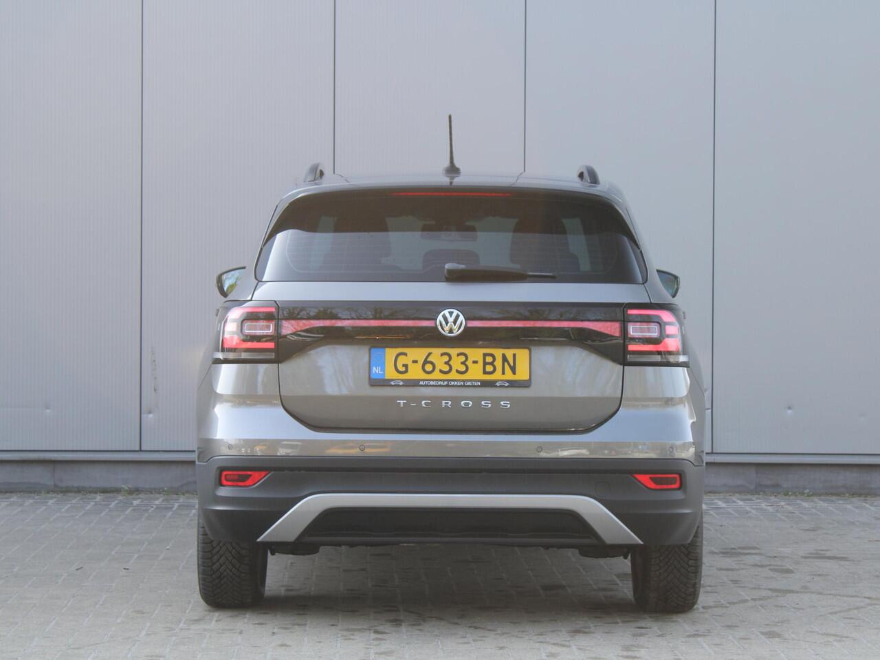 Volkswagen T-Cross 1.0 TSI 115pk Life | AUTOMAAT | Stoelverwarming | Climate control | Navigatie | PDC