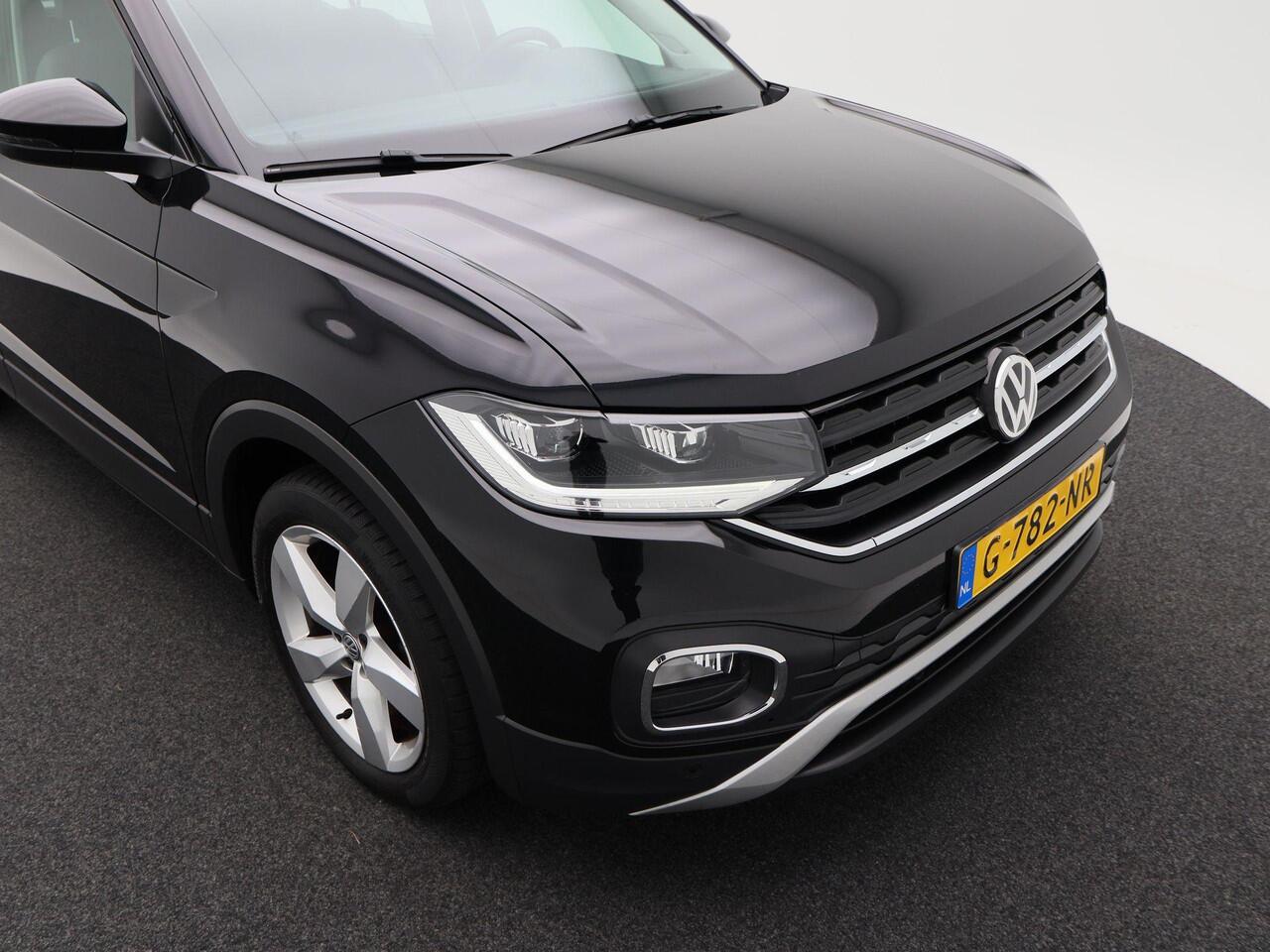 Volkswagen T-Cross 1.0 TSi Style Automaat | Beats Audio | Adaptive Cruise | Trekhaak | LED | Parkeersensoren | CarPlay | 17 Inch | 99.281 Km
