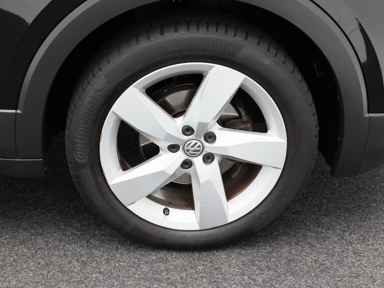 Volkswagen T-Cross 1.0 TSi Style Automaat | Beats Audio | Adaptive Cruise | Trekhaak | LED | Parkeersensoren | CarPlay | 17 Inch | 99.281 Km